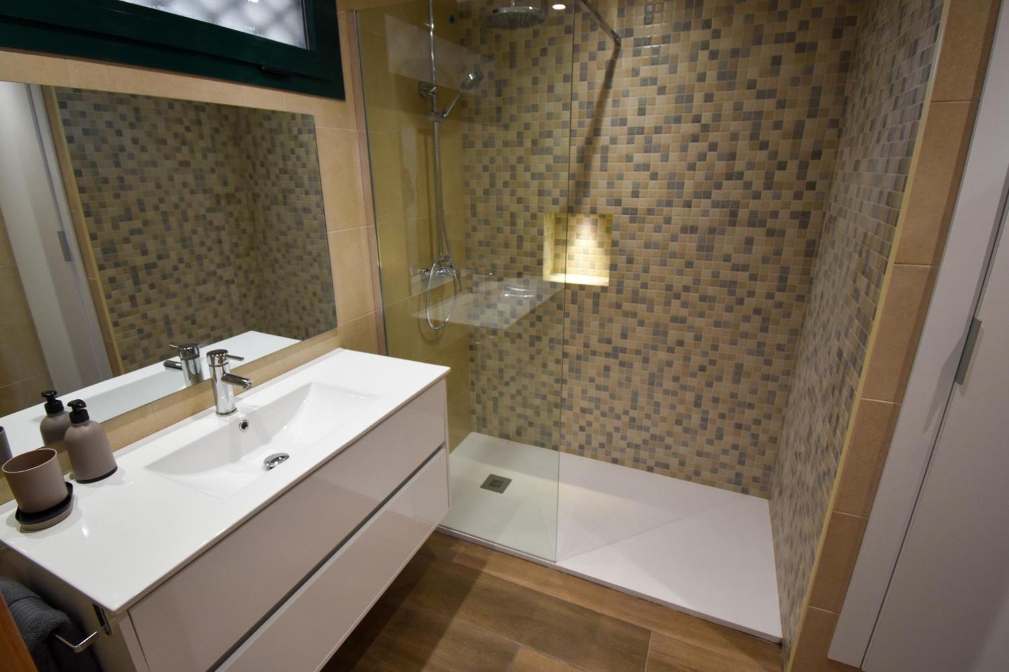 Urb Pueblo Del Parque, Luxury 2 Bedroom Apartment. Fantastic Central Location. Benalmádena Exteriör bild
