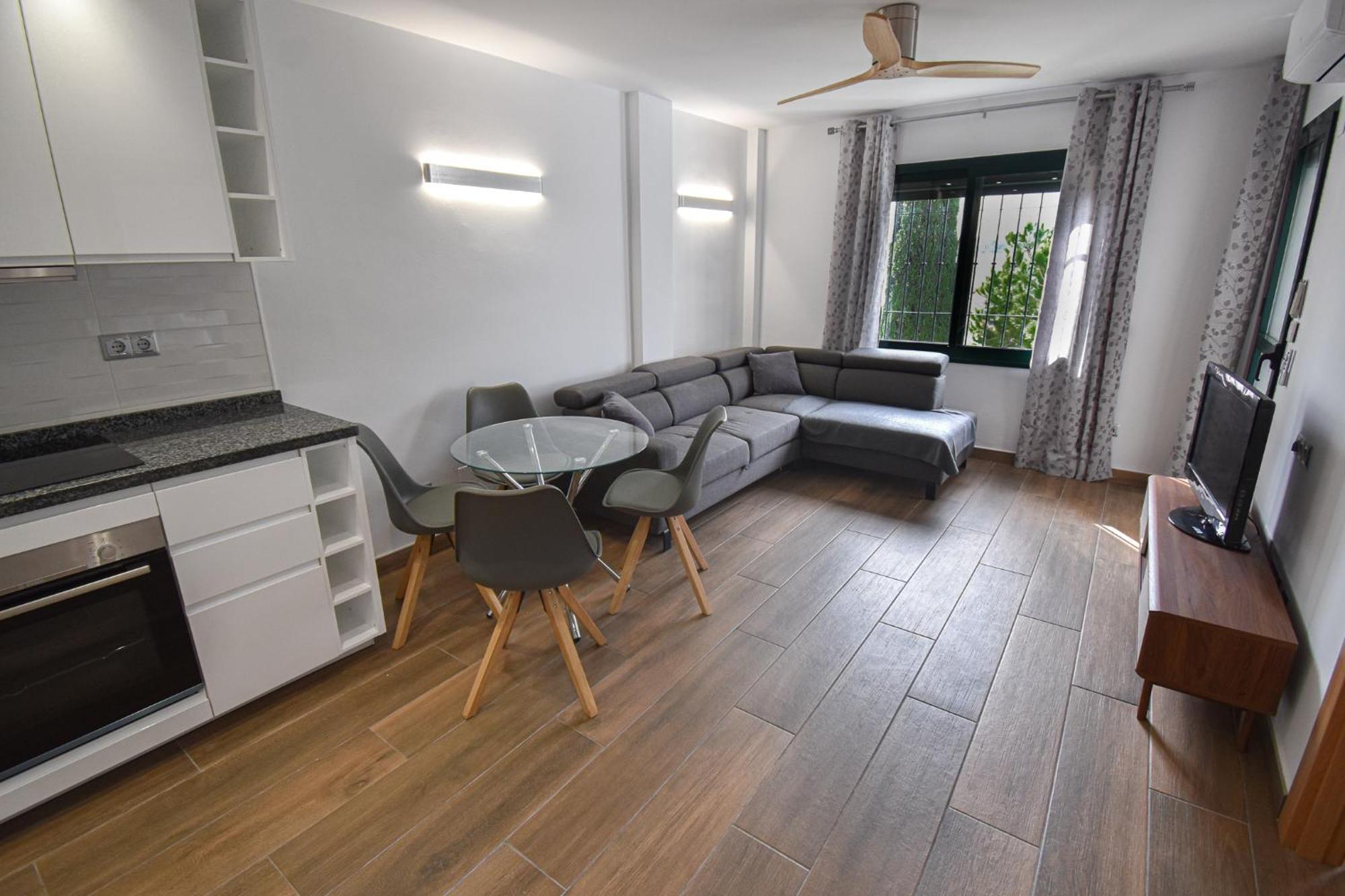 Urb Pueblo Del Parque, Luxury 2 Bedroom Apartment. Fantastic Central Location. Benalmádena Exteriör bild