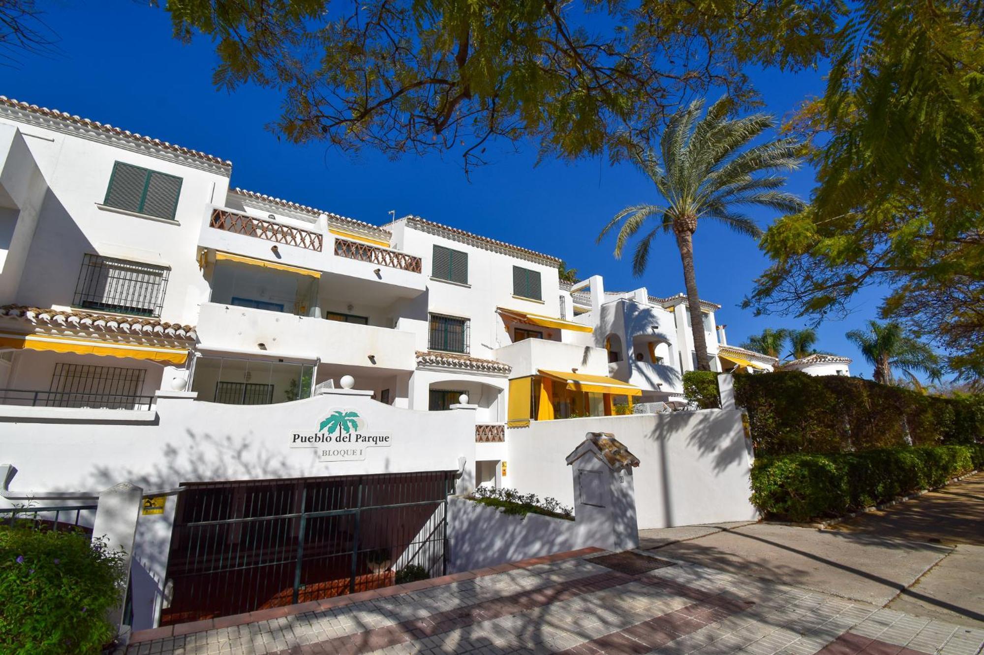 Urb Pueblo Del Parque, Luxury 2 Bedroom Apartment. Fantastic Central Location. Benalmádena Exteriör bild